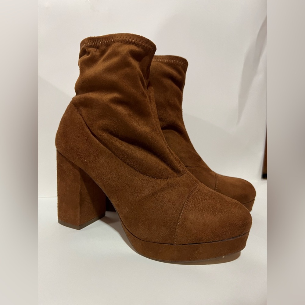 Forever 21 Brown Chunky Heels